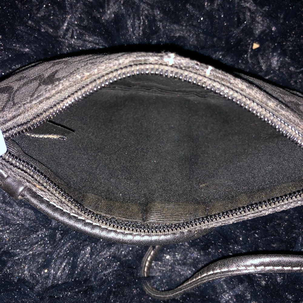Set Of Two Brown and Black Coach wristlets - Picture 7 of 8